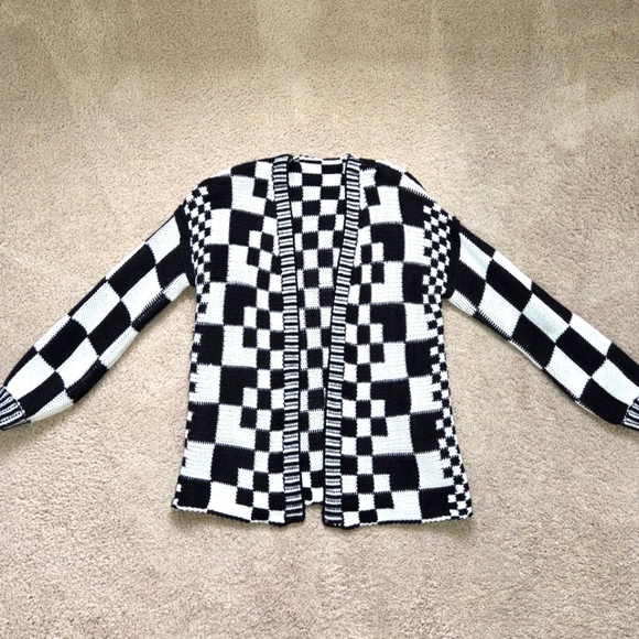 Amazon Black And White Checkered Cardigan Size Small - Picture 2 of 6
